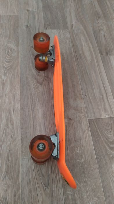 Скейтборд.         .