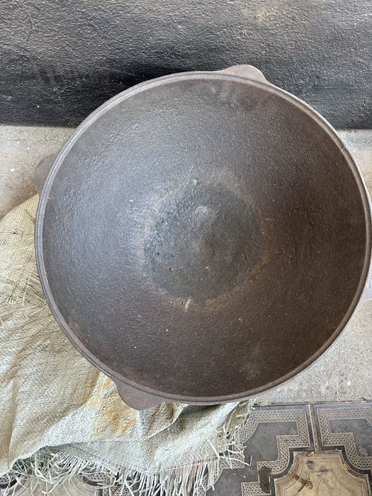 Чугунный казан 20л