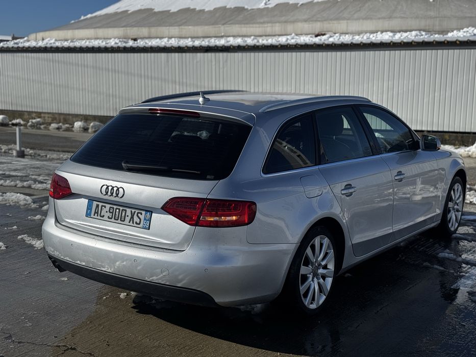 Audi A4 B8 2010-2.0TDi-143CP EURO 5//Automat//Full LED//Navi MMi