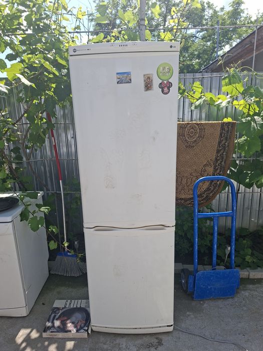 Mașina spalat frigider si spalat vase