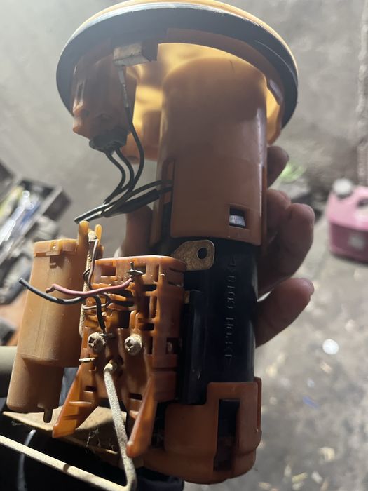 корпус бензанасос камри 20