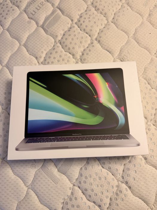 Macbook Pro M1/ 16 RAM / 512 SSD/