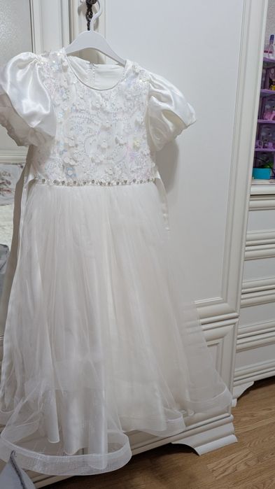 Нарядное платье для девочки