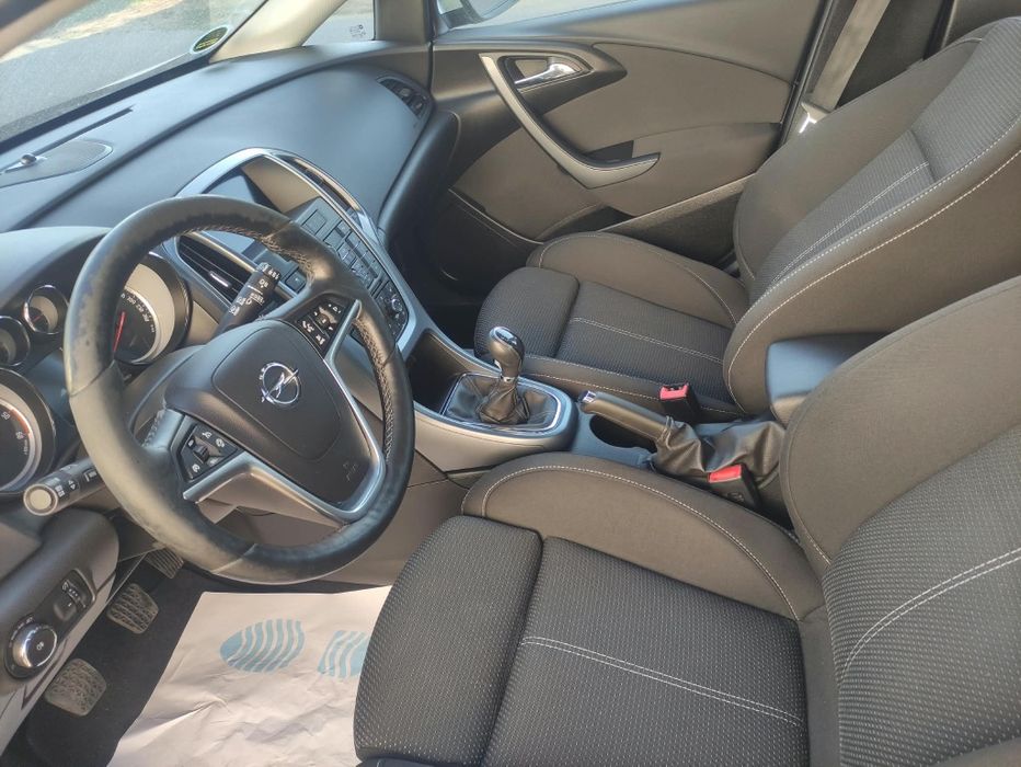 Opel astra j 2016