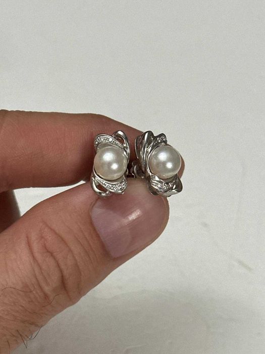CERCEI AUR alb 18K + 6 Diamante + 2 Perle - 8g. - Deosebiti - De Firma !