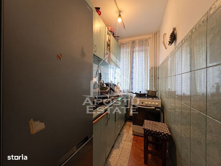 Apartament cu 2 camere de vanzare, parter, zona Dacia