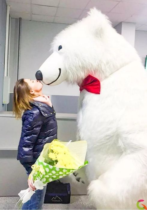 Доставка цветов! Аниматор КУРЬЕР