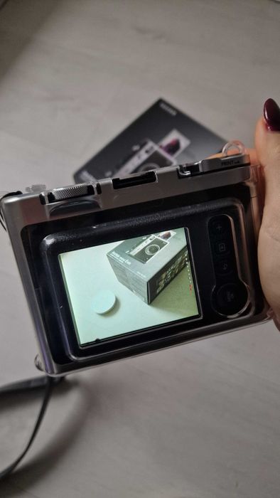 Fujifilm Instax EVO хибриден моментен фотоапарат