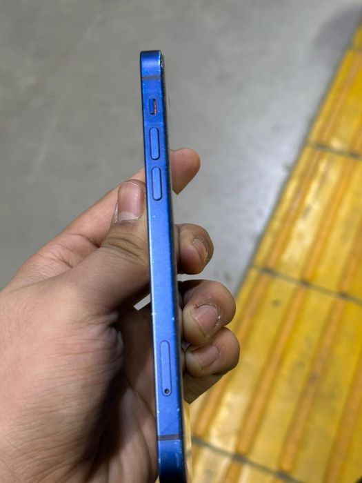 Продам айфон 12 256гб