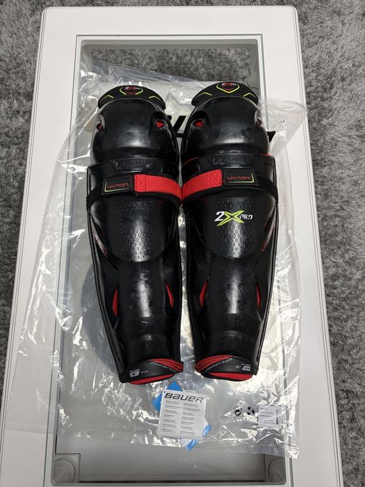 Tibiere Hockey BAUER VAPOR 2X PRO – Mărime 16” / 41 cm