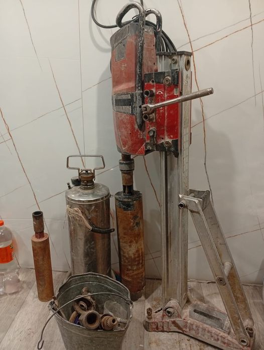 Алмазный апарат HILTI D200