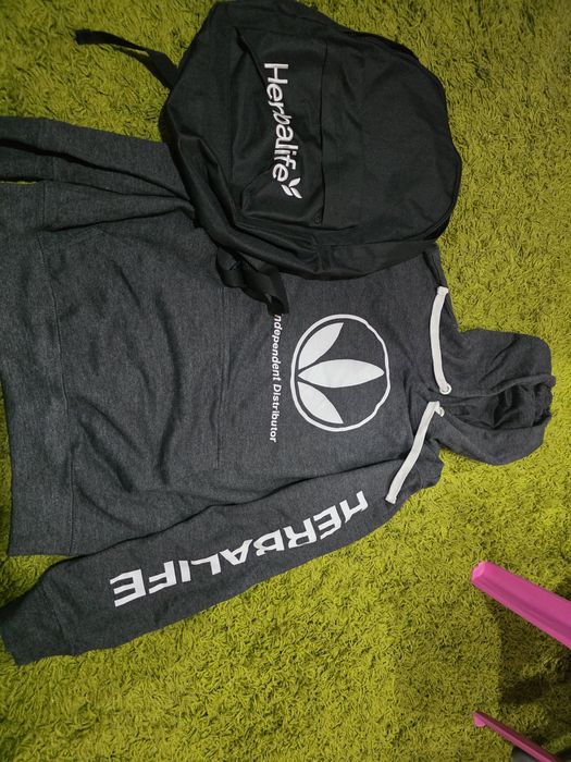 Продам кофта Herbalife