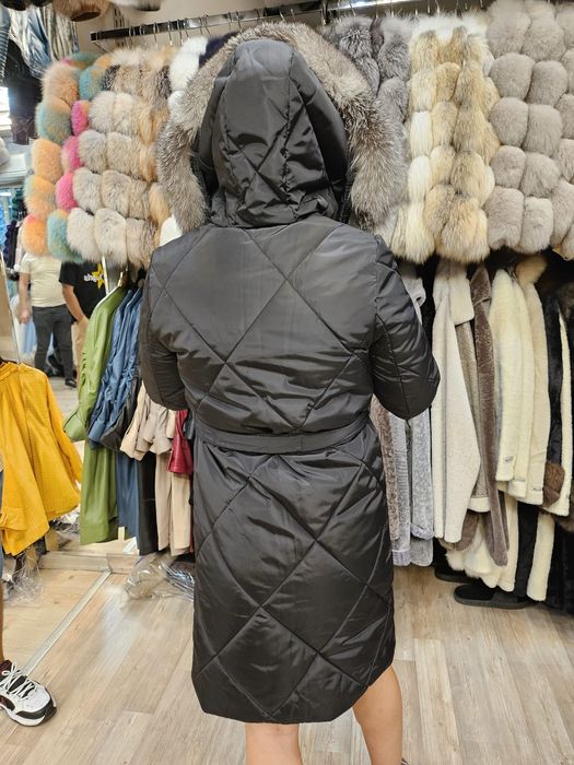 Geaca din fâş ,impermeabila,cu blana de vulpe naturala M si L-XL