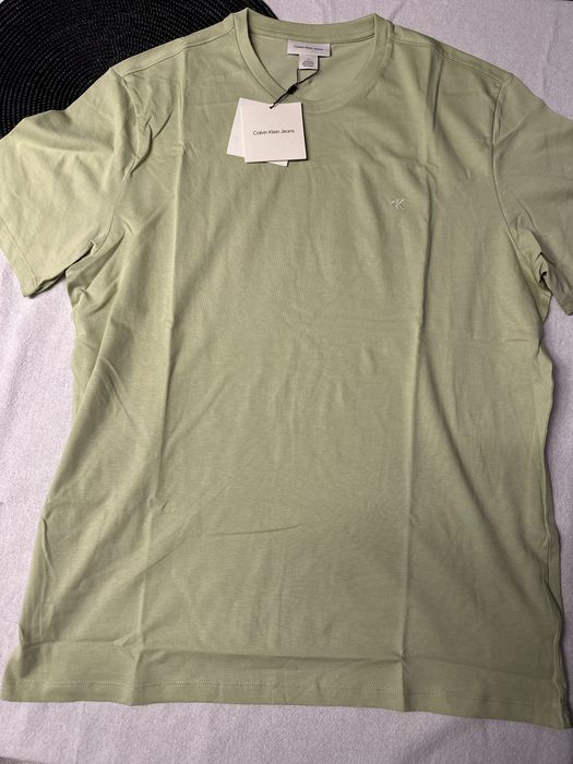 Tricou Calvin Klein L nou