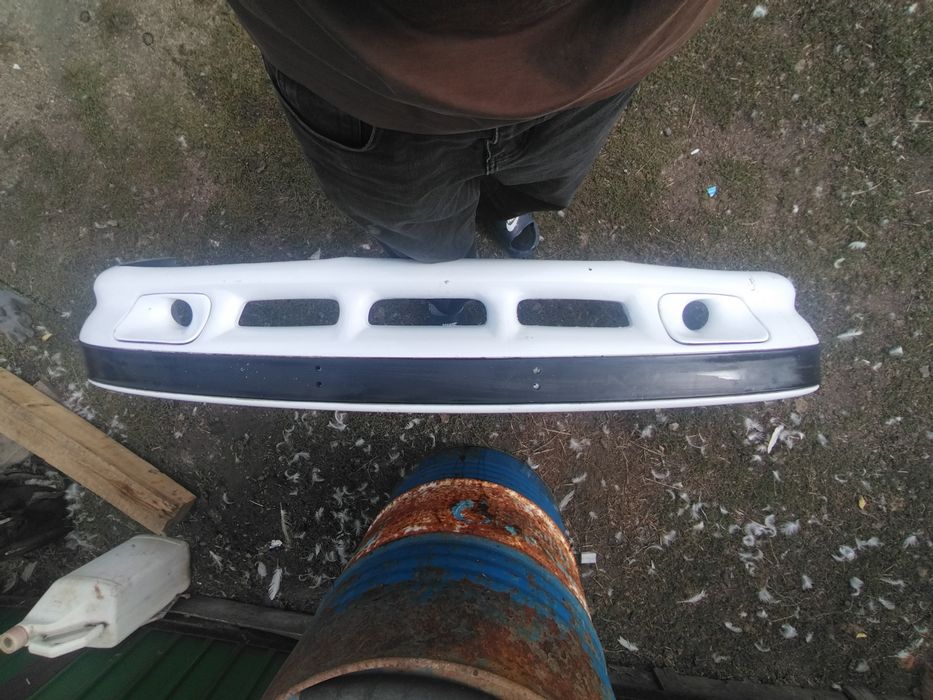 Продам бампер газ 3110