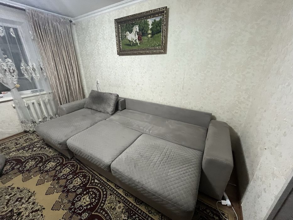 Продам Диван В отличном состоянии