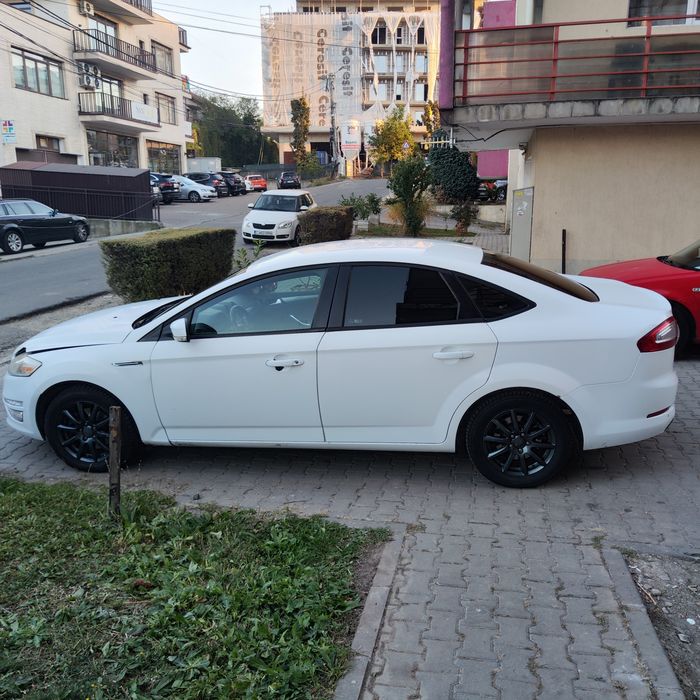 FORD Mondeo 0 — imagine 2