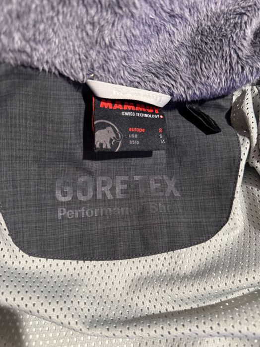 Mammut Gore Tex Jacket.