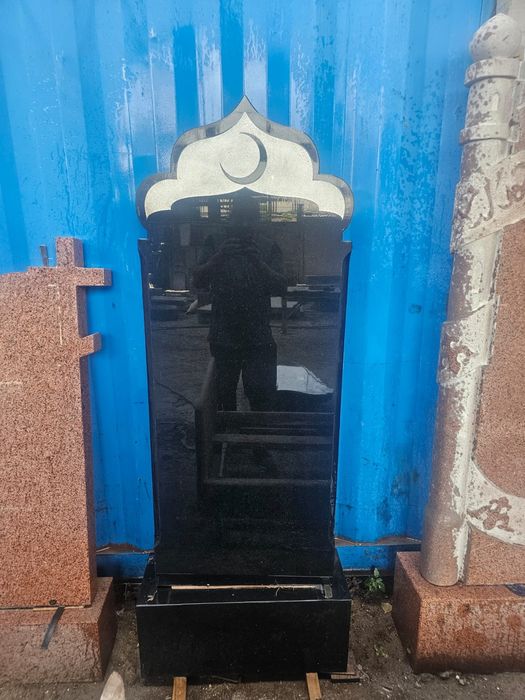 Ескерткіш Памятники Алматы