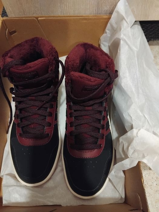 Зимни кецове Adidas