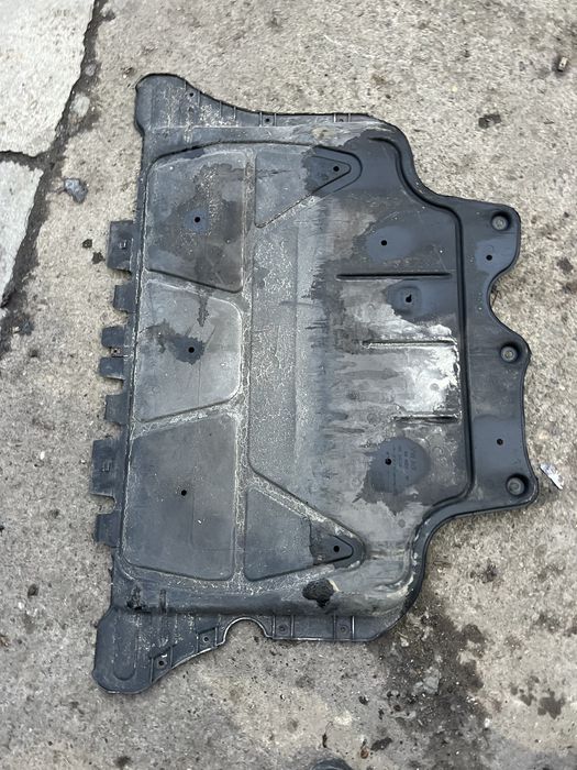 scut motor plastic audi a3 8v - motorina 2016