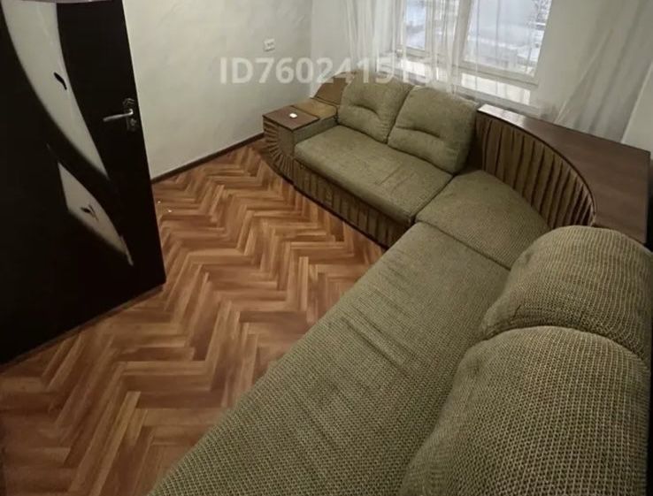 Диван угловой б/у