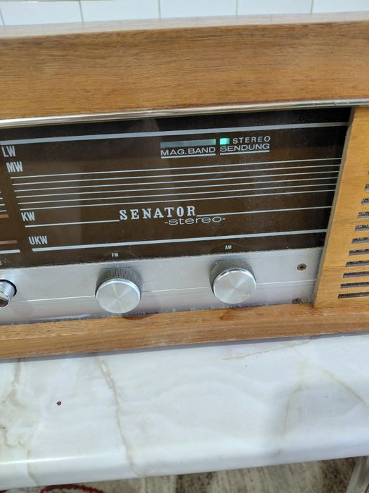 Radio cu lampi Senator stereo