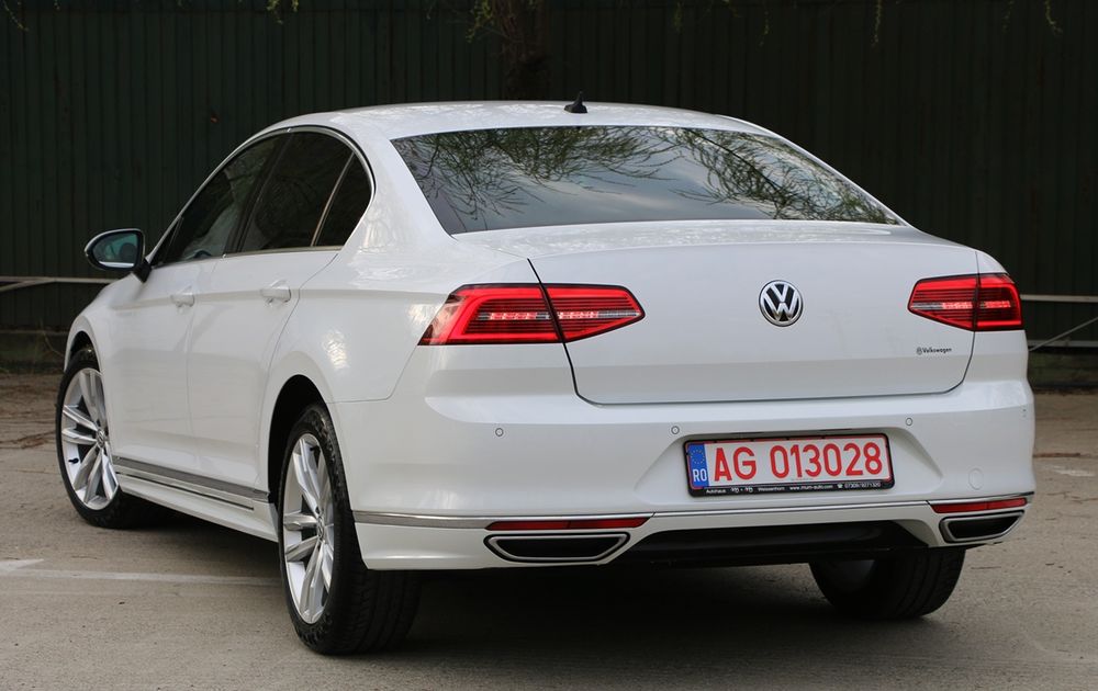 VW Passat B8 Rline~2.0 150 CP fără adblue~DSG~Fab 2017~ACC~Full Led