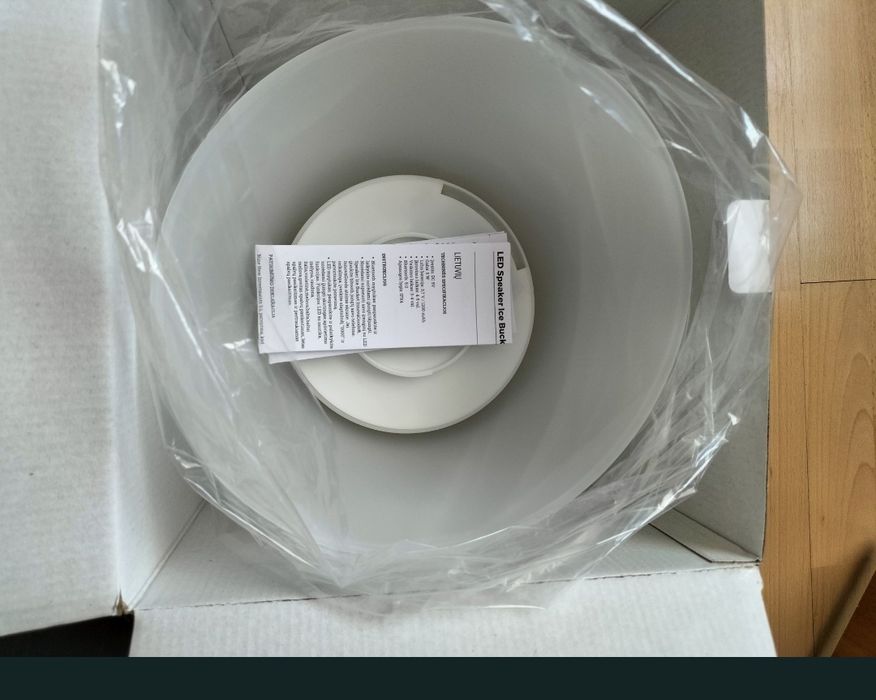 Vând boxa ice bucket