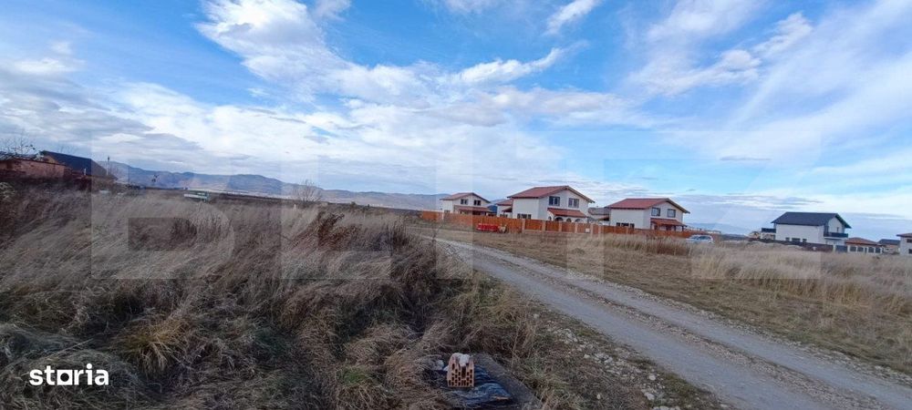 Urgent !Teren intravilan cu utilitati - Zarnesti