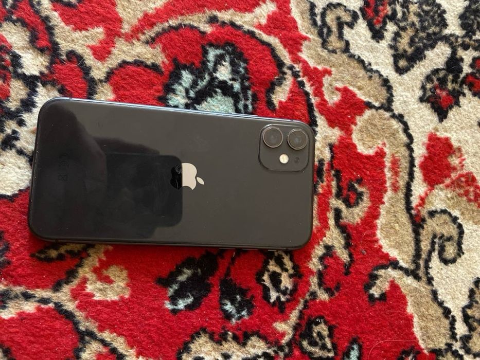 Айфон 11 64 гб продам