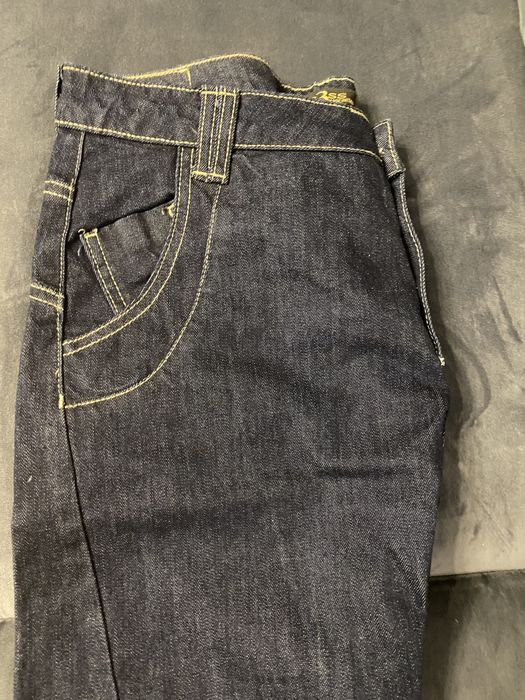Джинсы армани , левис