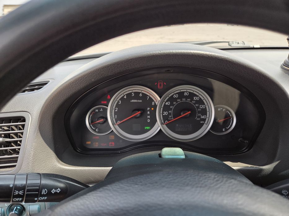 Продам субару аутбек