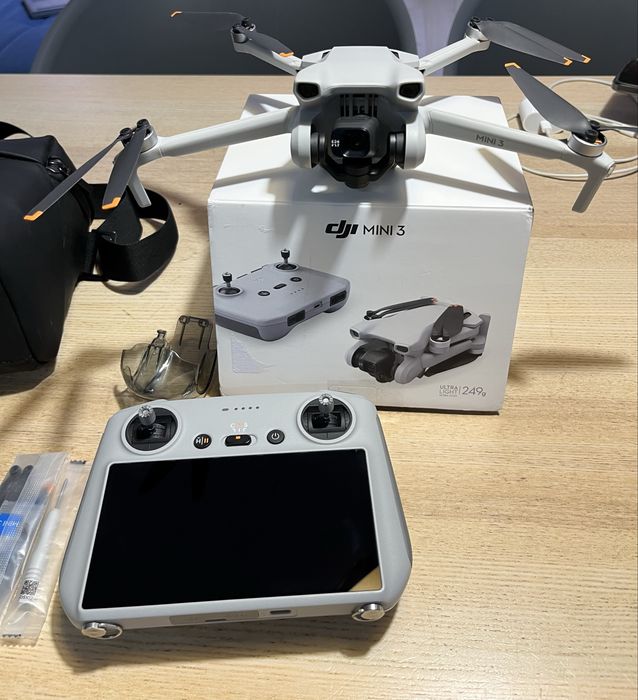 Дрон DJI mini 3