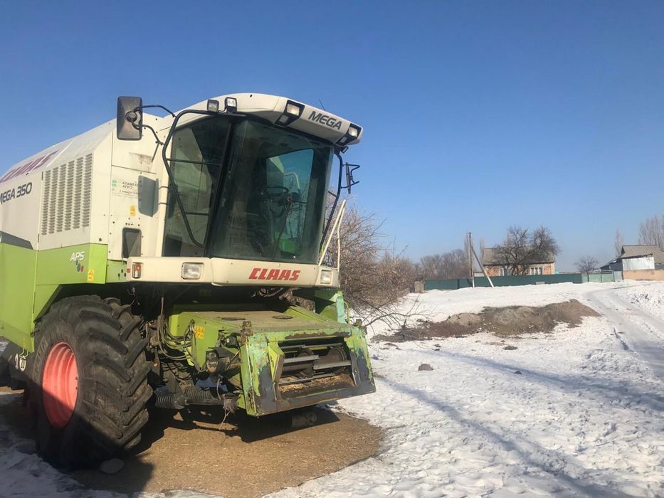 Комбайн Claas Mega
