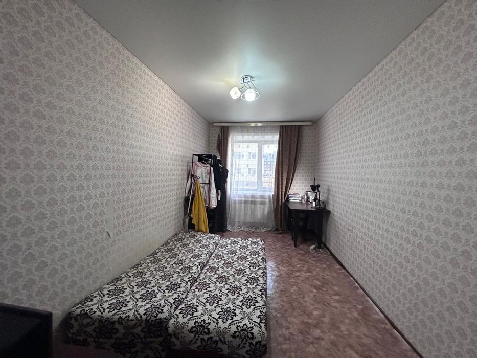 Продам 3 комначную квартиру