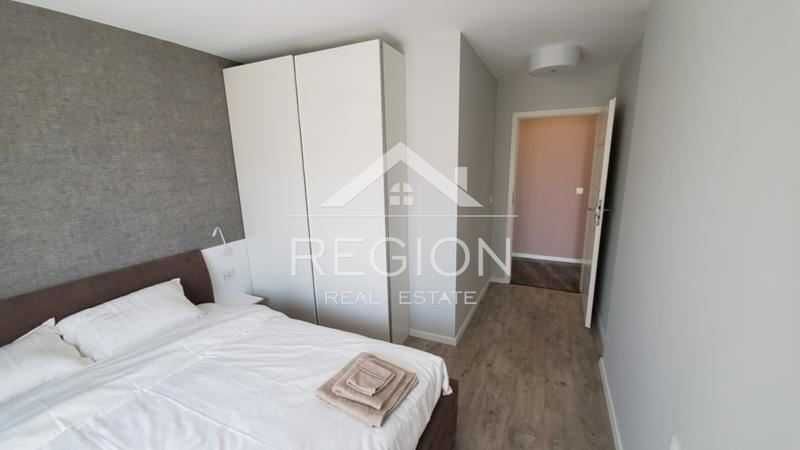 Дава се под наем Двустаен апартамент в Варна, Бриз - 75 кв.м за 750 € - Снимка #6