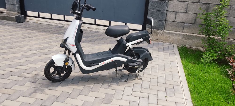 Скутер 500 WAT ..