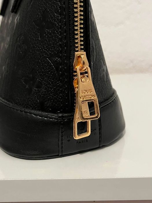 Чанта  louis vuitton-ЧИСТО НОВА