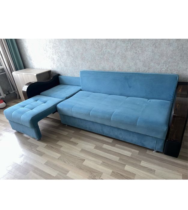 Диван для гостиной      2*50м