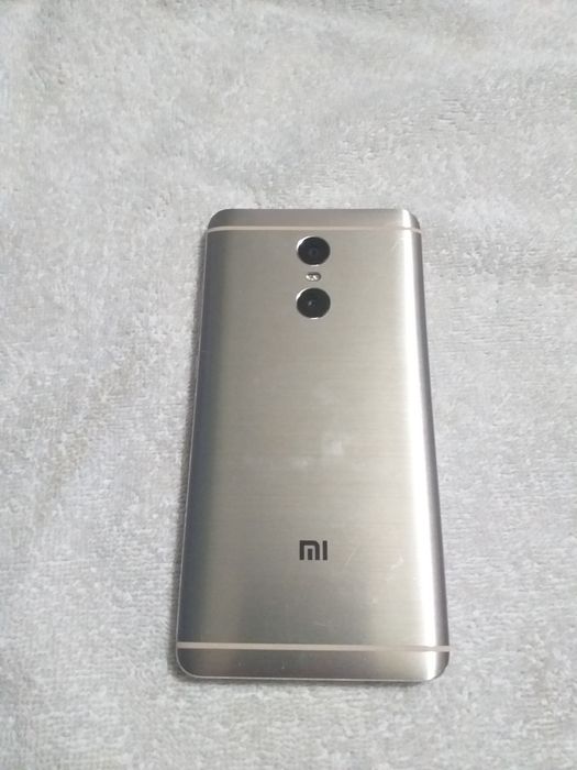 Продаётся телефон