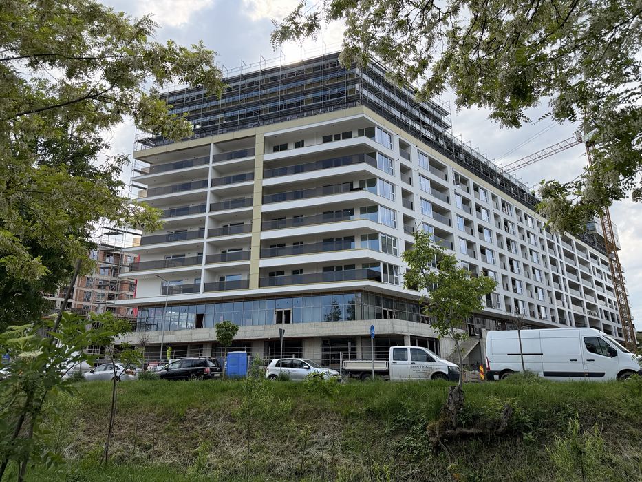 Ap cu 2 Camere cart Gheorgheni cu Bucatarie SEPARAT* CART GHEORGHENI LANGA  PARC 59 M +2 BALCOANE De 9 M * Str Soporului 19 *Cu Vedere LA Parc