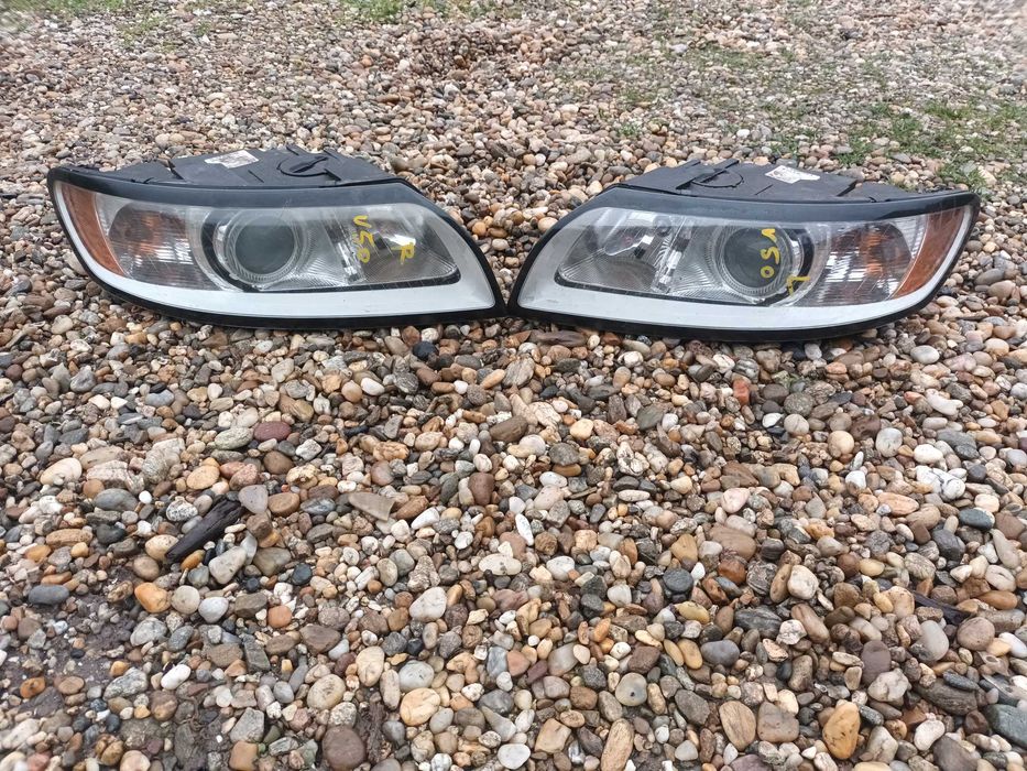 ляв и десен фар за волво С40 В50 2007 - 2012 VOLVO V50 S40