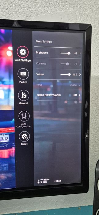 Monitor Full HD LG 27" la cutie