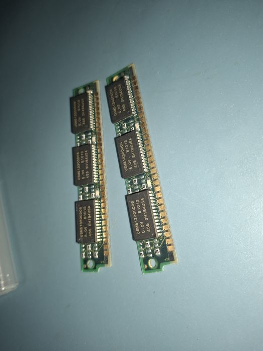 Memorii 2 x 1 Mb, anii 80-90, DRAM SIMM cu 30 pini