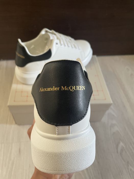 Alexander McQUEEN