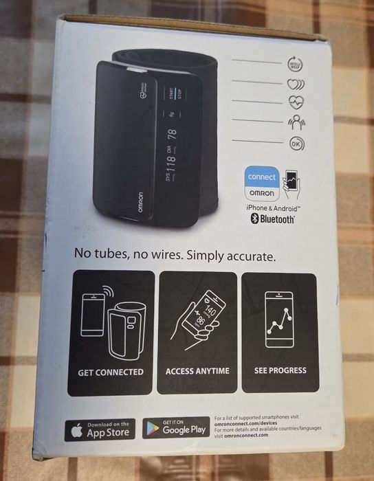 Апарат за кръвно налягане OMRON EVOLV