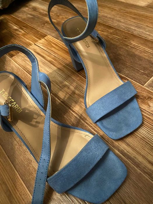 Продам туфли 36 размер