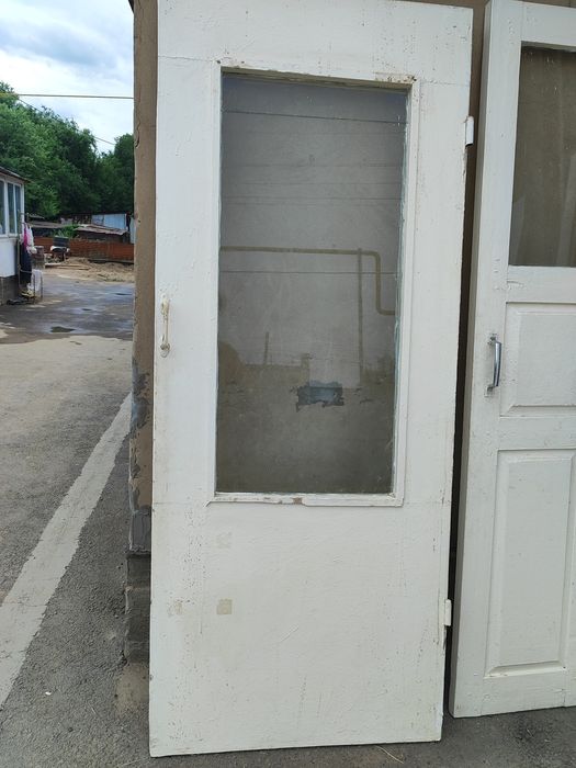 Советский двери прочные