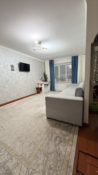 Срочно продаётся 2 комнатная квартира